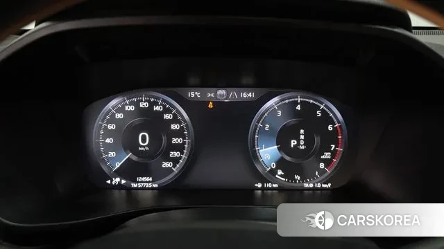 Volvo XC40 id 3742482 из Кореи 18