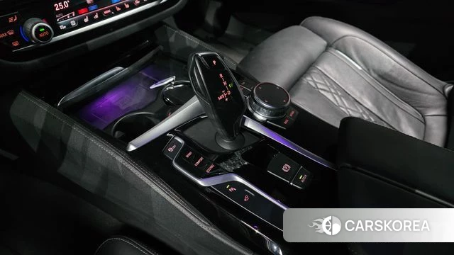 BMW 5 Series (G30) id 3911628 из Кореи 18