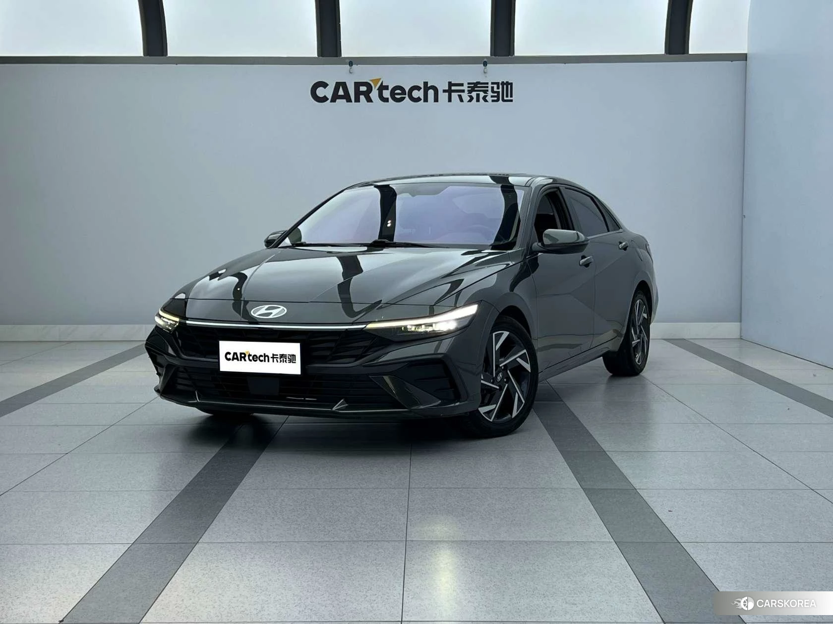 Hyundai Elantra id 4504876 из Китая 16