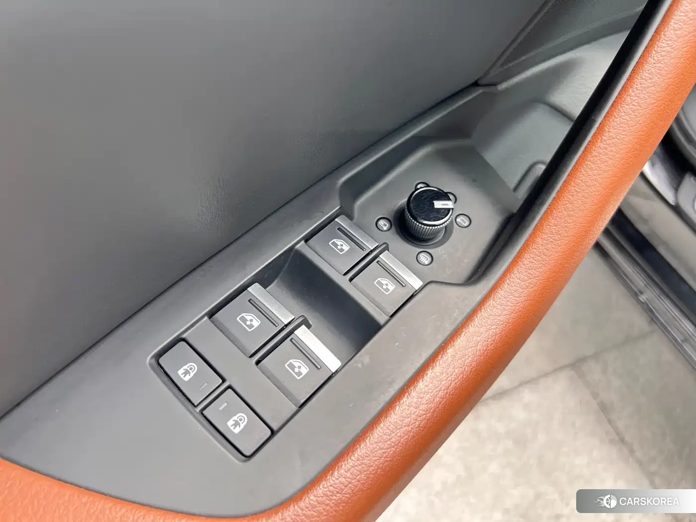 Audi A6L id 4607184 из Китая 31