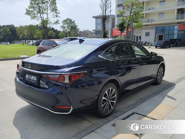 Lexus ES id 4348966 из Китая 8