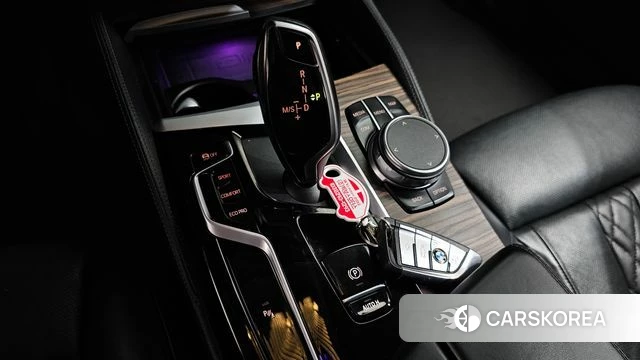 BMW 5 Series (G30) id 4267271 из Кореи 34