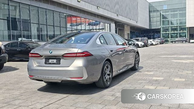 BMW i5 id 4278360 из Китая 15