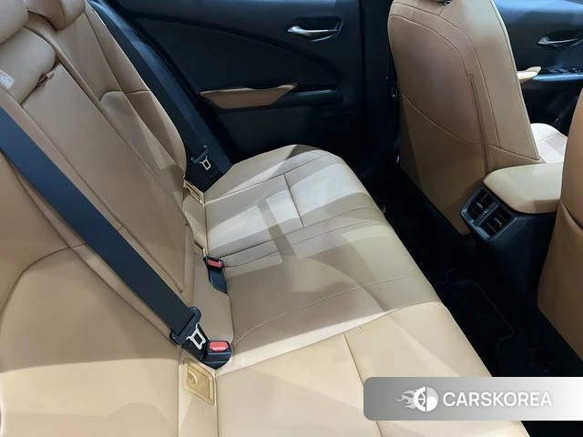 Lexus UX id 4274394 из Китая 16