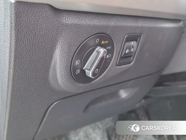 Volkswagen Lavida id 4276516 из Китая 16
