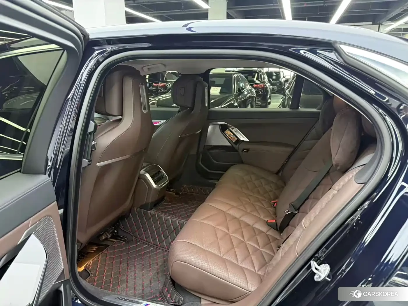 BMW 7 series id 4686255 из Китая 16