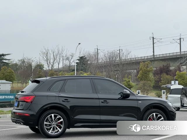 Audi Q5L id 4259613 из Китая 16