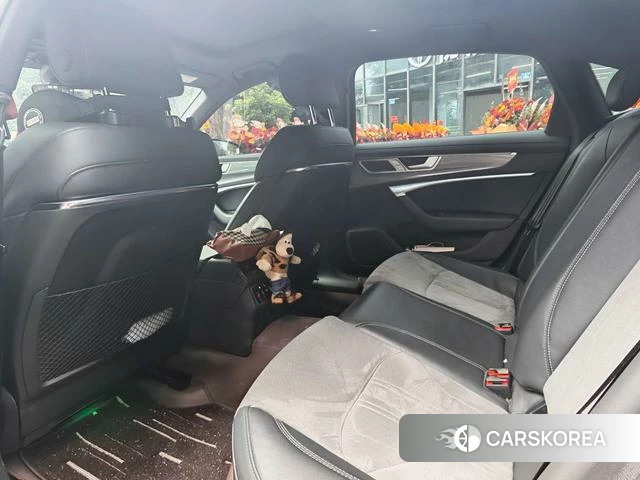 Audi A6L id 4258802 из Китая 14