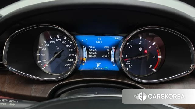 Maserati Quattroporte id 4625833 из Кореи 18