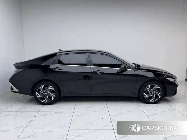 Hyundai Elantra id 4583731 из Китая 15