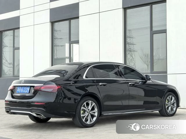 Mercedes-Benz E-class id 4297966 из Китая 8