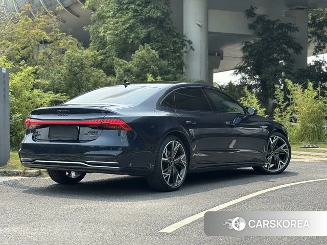 Audi A7L id 4261853 из Китая 14