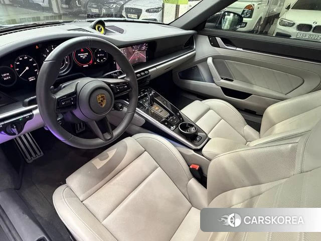 Porsche 911(992) id 4618802 из Кореи 18