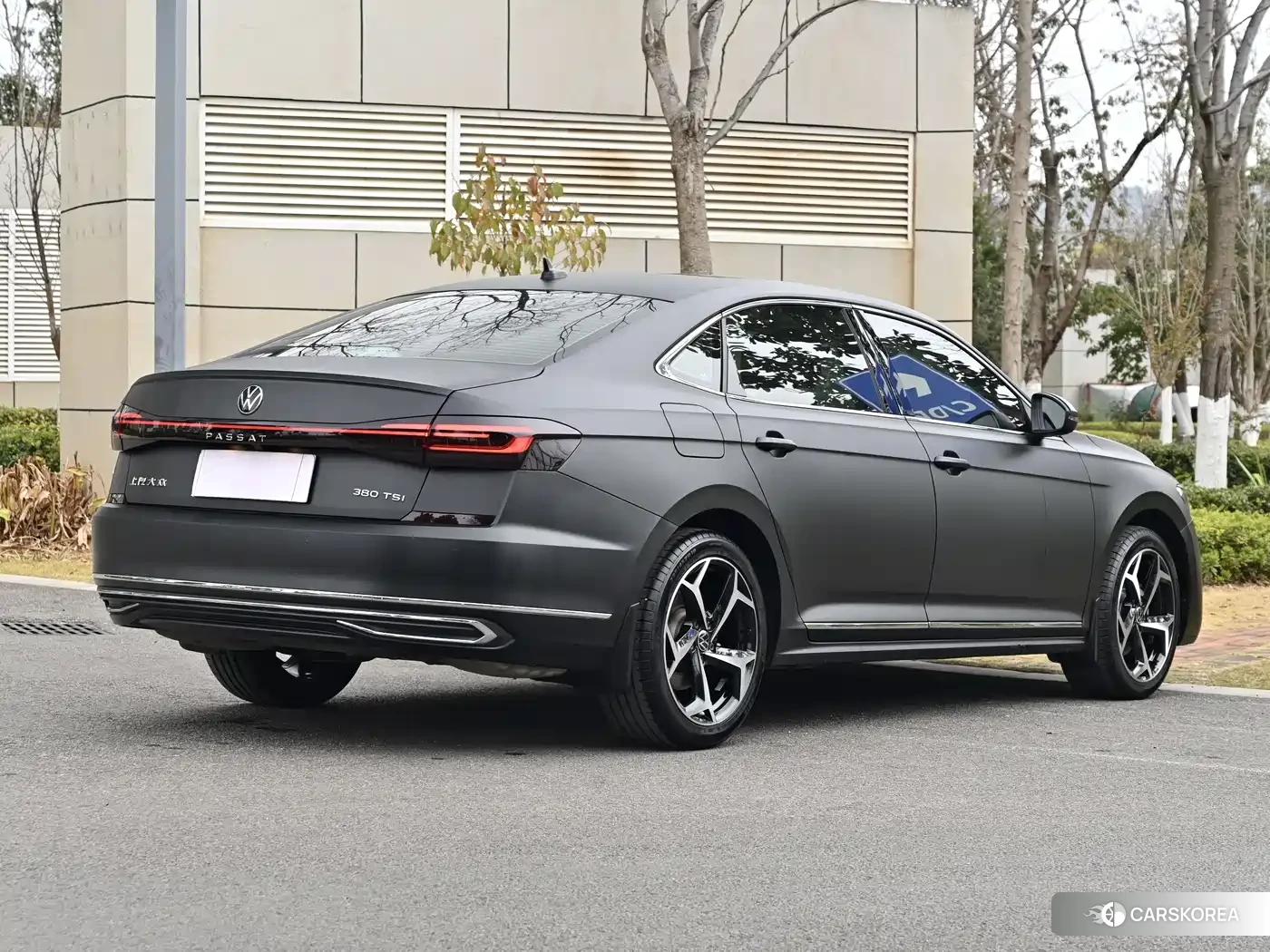 Volkswagen Passat id 4622354 из Китая 17