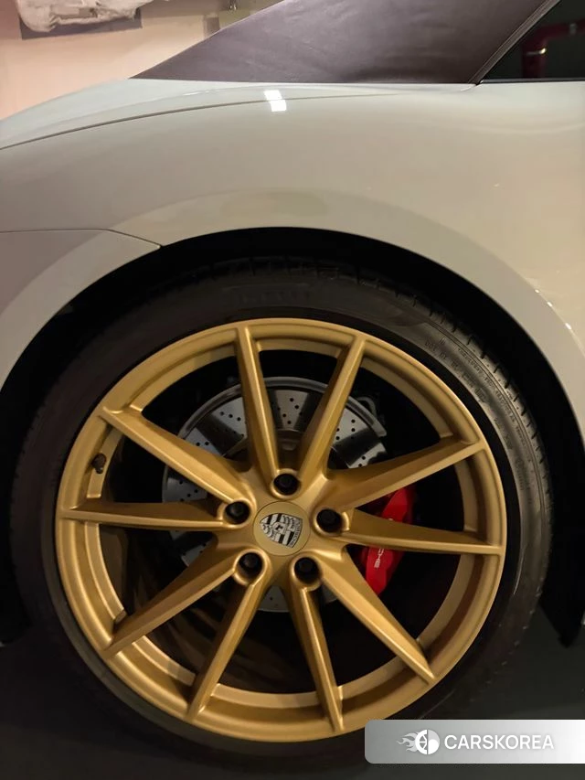 Porsche 911(992) id 4464545 из Кореи 14
