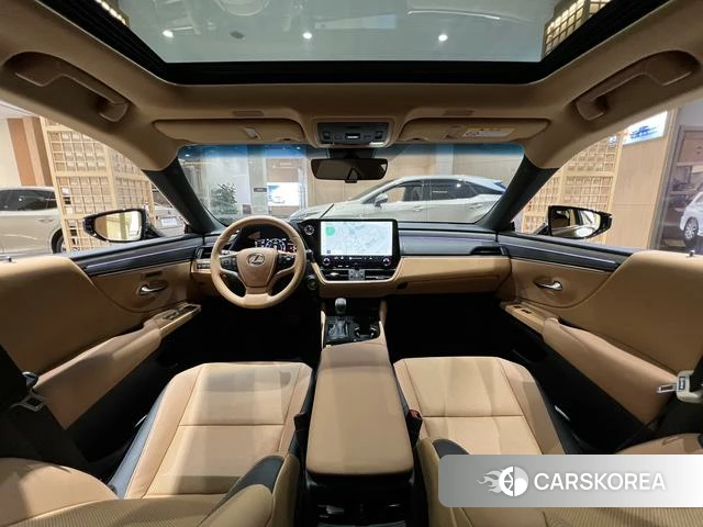 Lexus ES id 4190384 из Китая 17