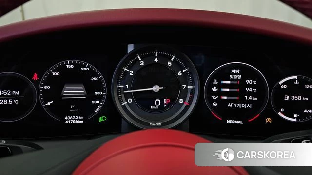 Porsche 911(992) id 4894702 из Кореи 31