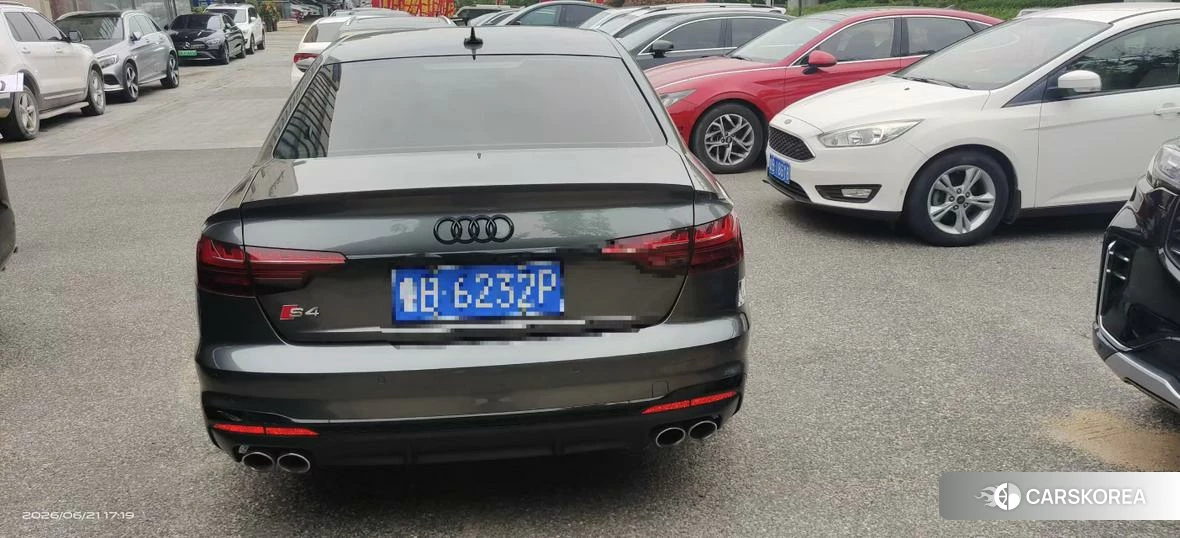 Audi S4 id 4487452 из Китая 9