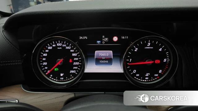 Mercedes-Benz E-Class W213 id 4331706 из Кореи 31