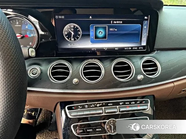 Mercedes-Benz E-Class W213 id 3270402 из Кореи 16