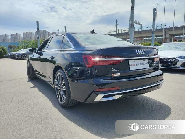 Audi A6L id 4297791 из Китая 15
