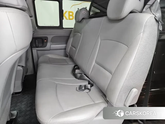 Hyundai The New Grand Starex id 3454186 из Кореи 18