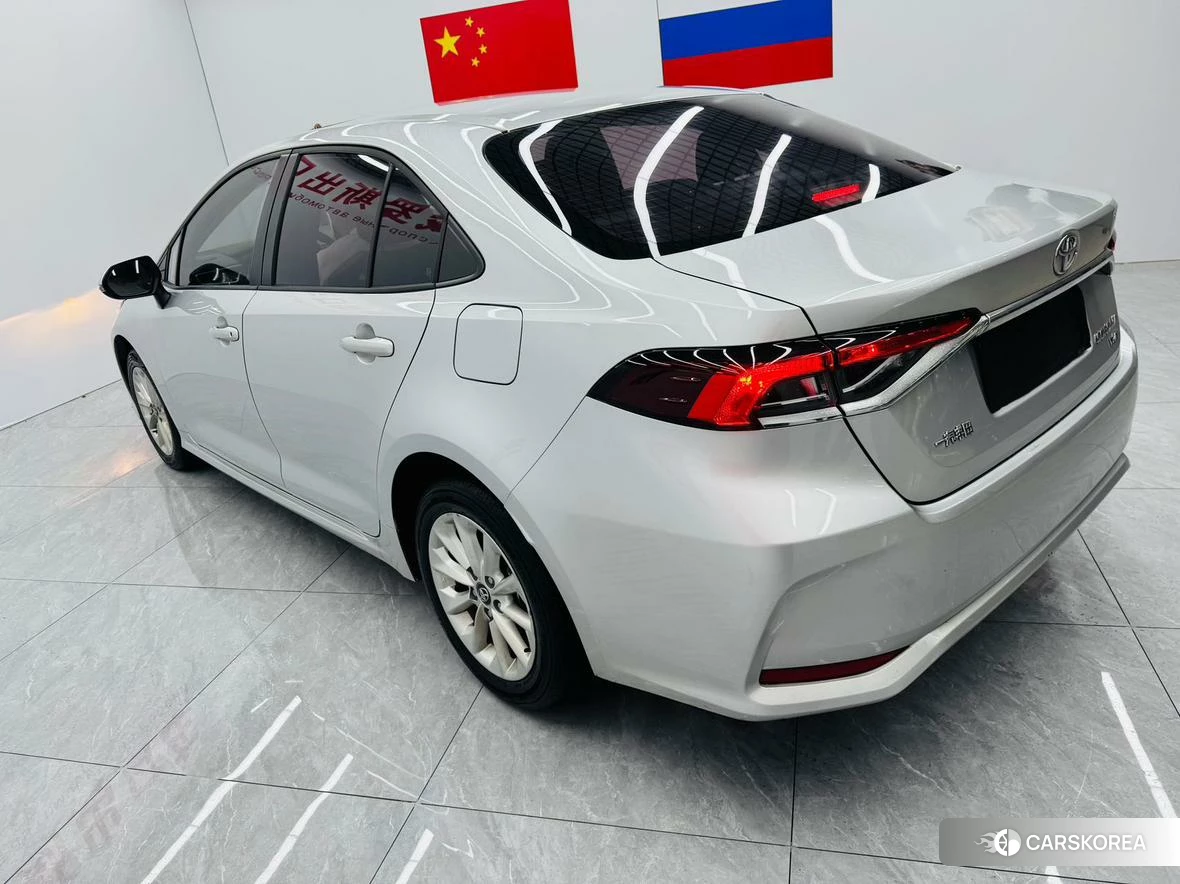 Toyota Corolla id 4514896 из Китая 11