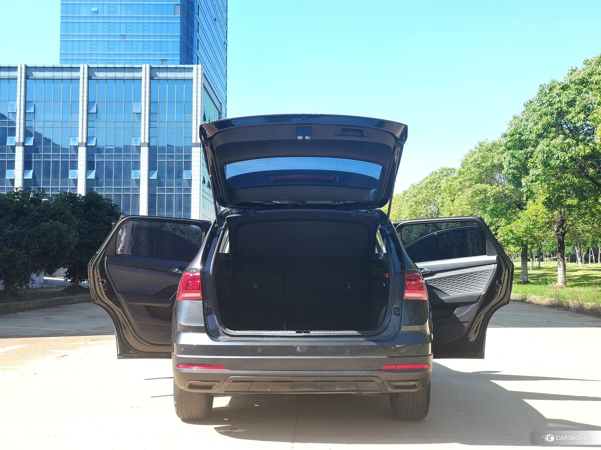 Volkswagen Tuyue id 4440633 из Китая 21