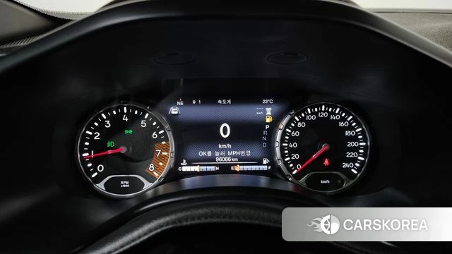 Jeep Renegade id 4396210 из Кореи 37