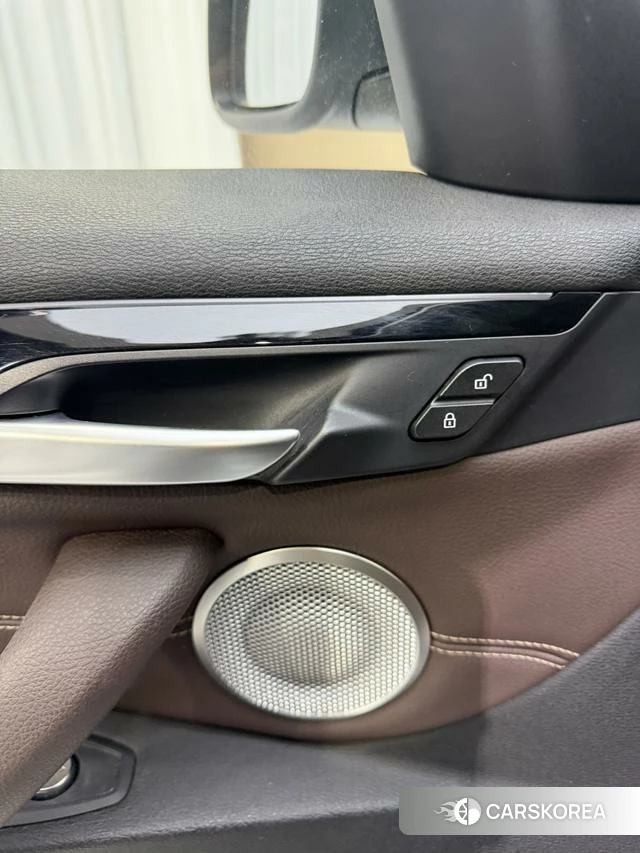 BMW X1 id 4274262 из Китая 17