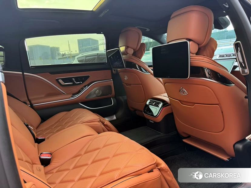 Mercedes-Benz Maybach S-class id 4452047 из Китая 9