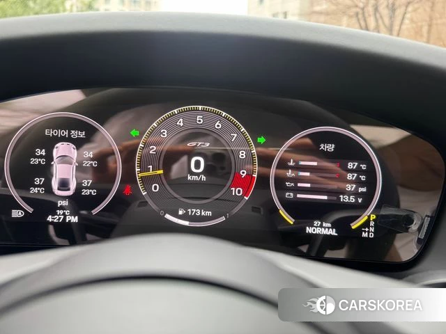 Porsche 911(992) id 3876386 из Кореи 8