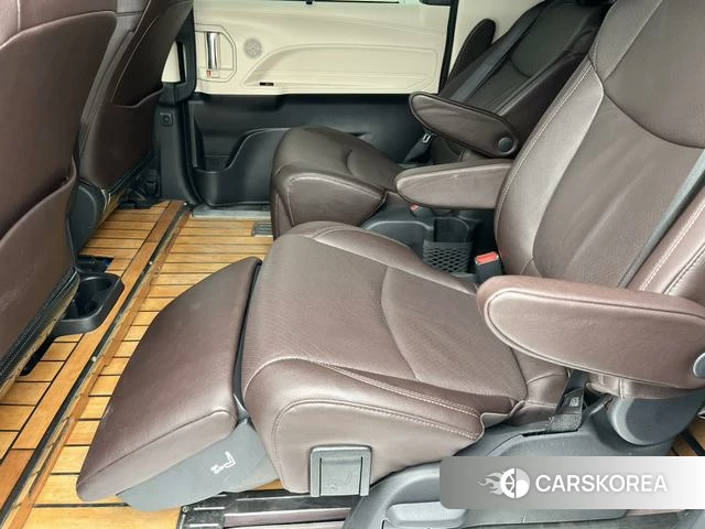 Toyota Sienna id 4261220 из Китая 22