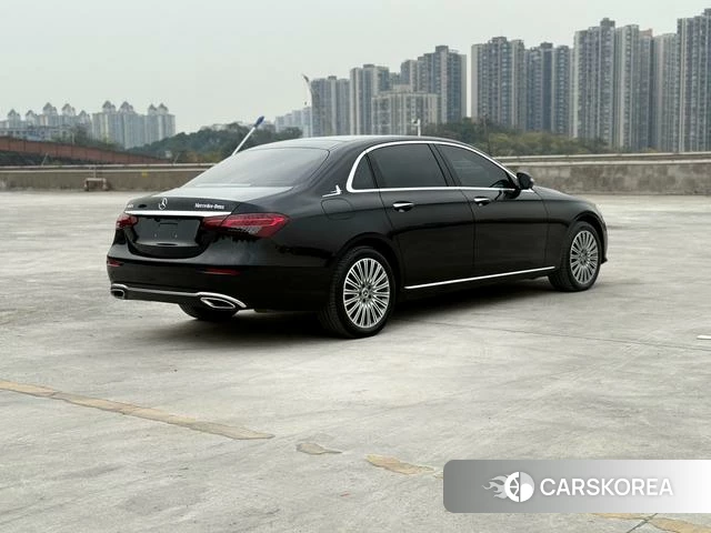Mercedes-Benz E-class id 3927148 из Китая 8