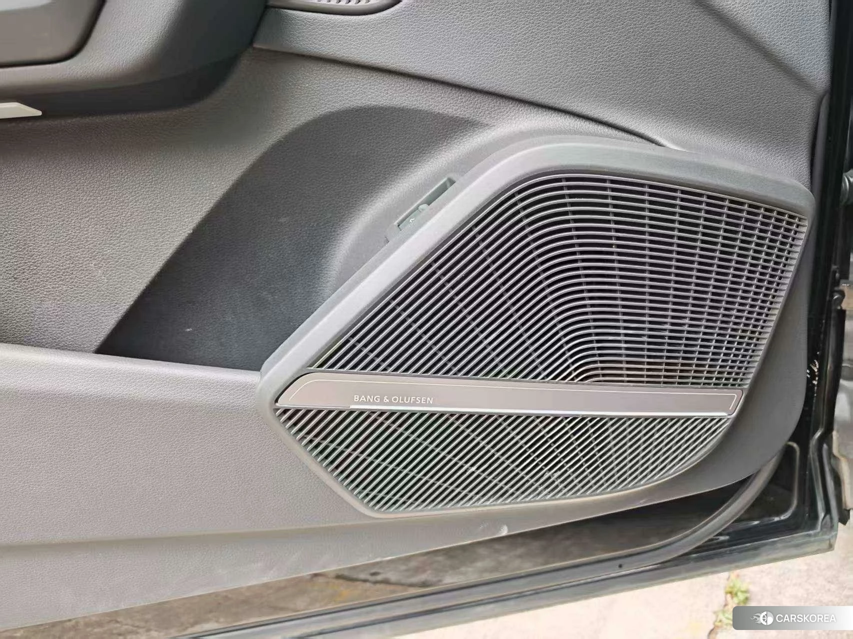 Audi Q5L id 4461751 из Китая 12