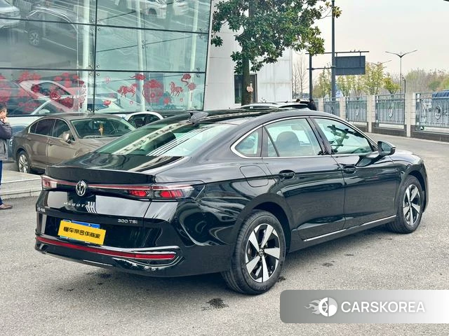 Volkswagen Magotan id 4211797 из Китая 14