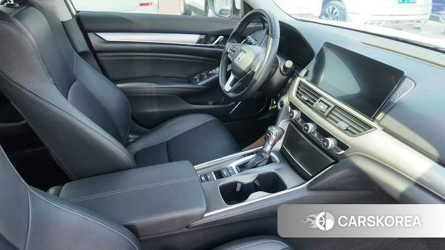 Honda Accord id 4278918 из Китая 13