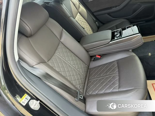 Audi A8 id 4320671 из Китая 26