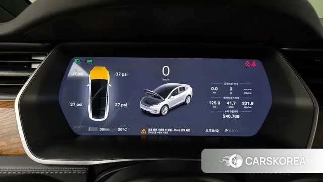 Tesla Model X id 3188225 из Кореи 18