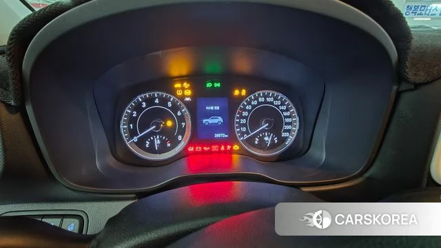 Hyundai Venue id 4344585 из Кореи 16
