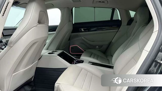 Porsche Panamera id 3919346 из Китая 15