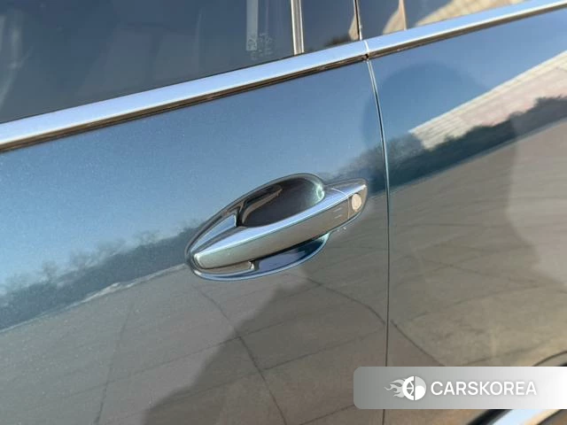 Peugeot 5008 id 3863691 из Китая 29
