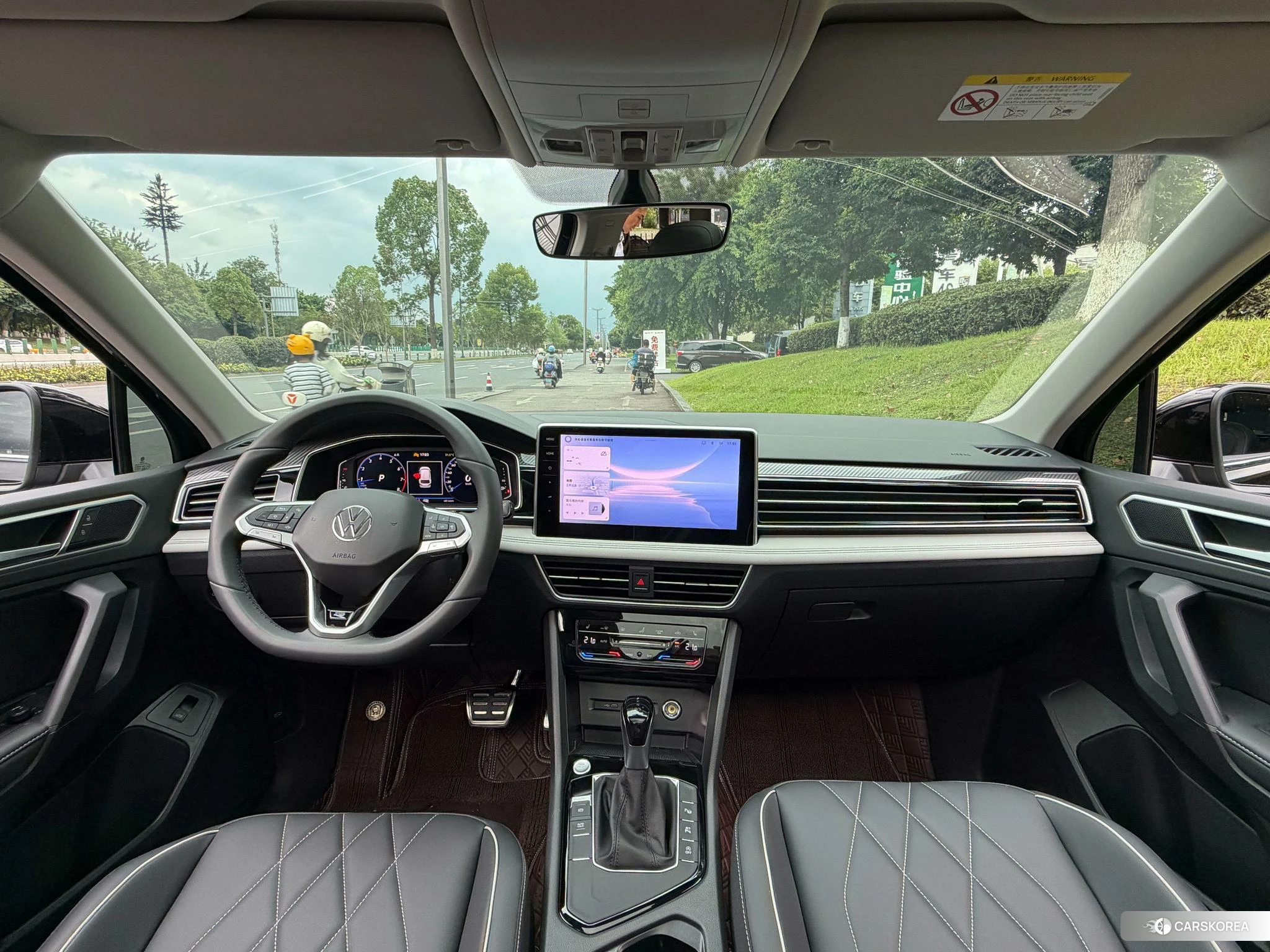 Volkswagen Tiguan L id 4498973 из Китая 11