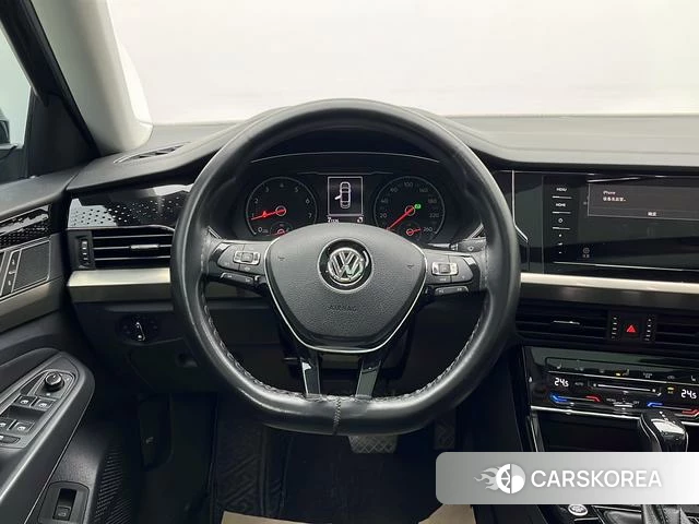 Volkswagen Passat id 4272629 из Китая 18