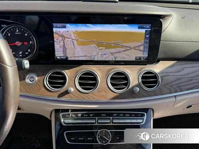 Mercedes-Benz E-Class W213 id 4344828 из Кореи 17