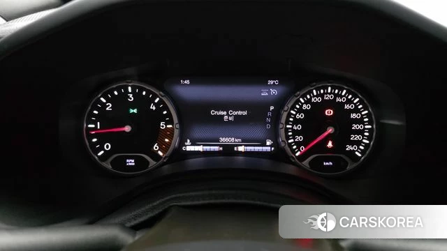 Jeep Renegade id 4746410 из Кореи 18