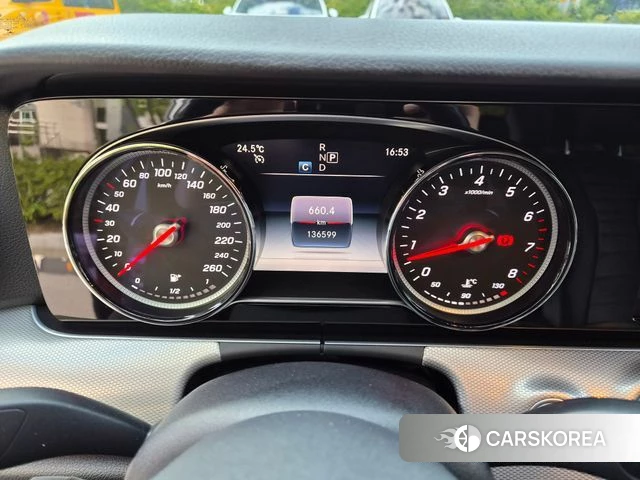 Mercedes-Benz E-Class W213 id 4772639 из Кореи 8