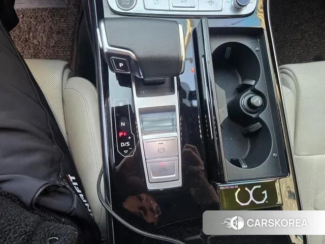 Audi A8 (D5) id 3365684 из Кореи 10