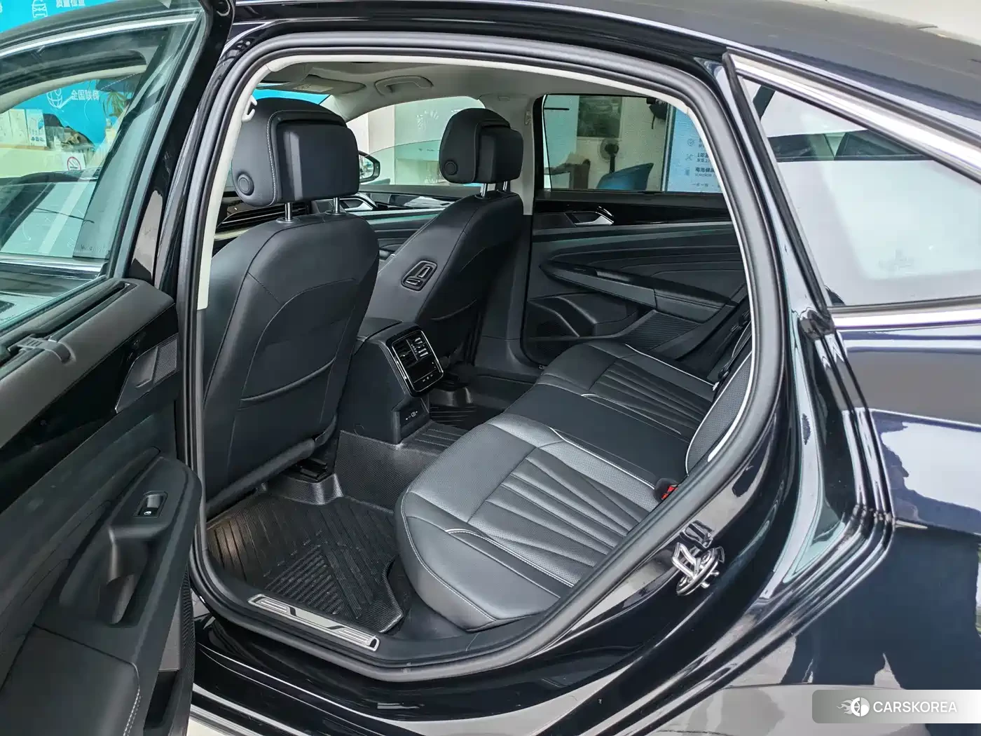 Volkswagen Passat id 4679641 из Китая 11