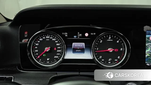 Mercedes-Benz E-Class W213 id 3772941 из Кореи 18